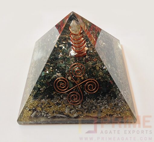 MalachiteOrgoneVastuAluminiumCopperLayerPyramid-WithCrystalPoint