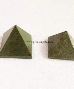 GrassJasper-Pyramids