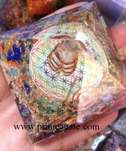 Chakra-Stones-Flower-Of-Life-Orgone-Pyramid-With-Charge-Crystal-Point