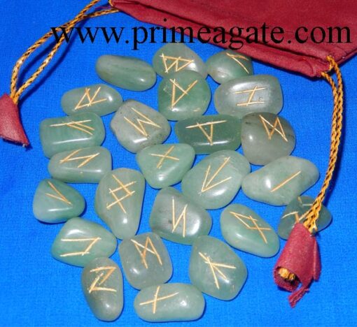 Green-Aventurine-Tumble-Rune-Set