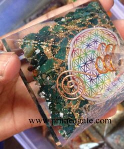 Orgone-Blood-Stone-Flower-Of-Life-Pyramid-With-Charge-Crystal-Point