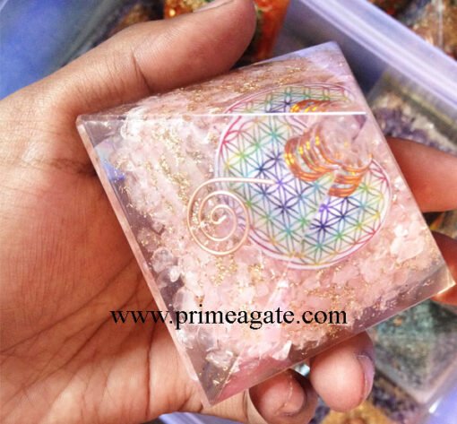 Rose-Quartz-Orgonite-Flower-Of-Life-Pyramid-With-Charge-Crystal-Point