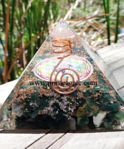 Orgone-Bloodstone-Chakra-Flower-Of-Life-Pyramid-With-Charge-Crystal-Point