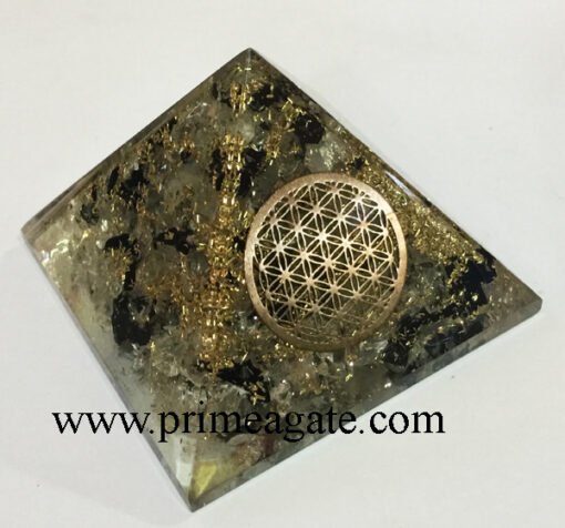 orgonite-crystal-quartz-black-tourmaline-metal-flower-of-life-pyramid
