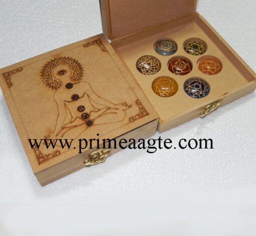 Chakra-Engraved-buddha-Box-With-Chakra-Disc-Set